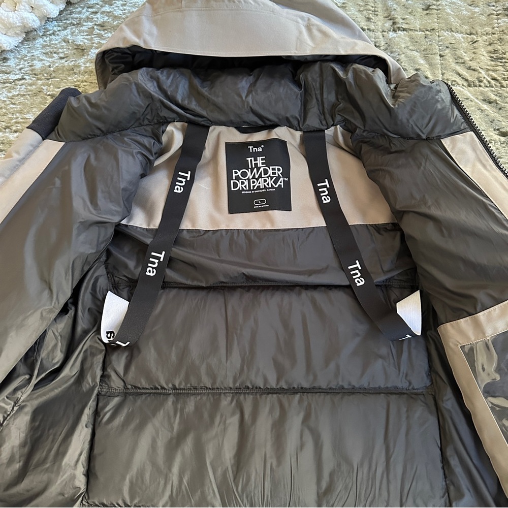 Aritzia Tna The Powder Dri Parka Climate Lab Mid Wint… Gem